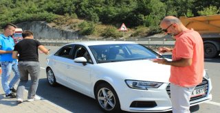 Vali Büyükakından Sürücülere Karpuz İkramı