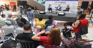 Lc Waikiki, Gaziantep Sanko Park Avmde Ailelerle Buluştu