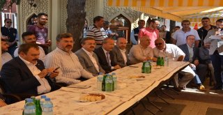 Ak Parti Afyonkarahisar Heyeti, İlçelerin Sorunlarını Dinliyor