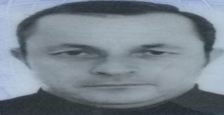 Traktörün Altında Kalan Sürücünün Yakınlarının Feryatları Yürekleri Dağladı