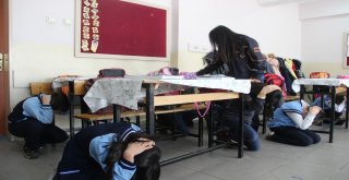 Öğrenciler Deprem Simülasyon Tırında Depremi Bire Bir Yaşadı
