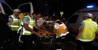 Şişlide Hasta Taşıyan Ambulans Kaza Yaptı; 6 Yaralı