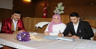 Nikah Memuru Bu Kez Kızının Nikahını Kıydı