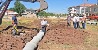 Gölbaşı İlçesinde Yağmur Suyu Çalışmaları Devam Ediyor