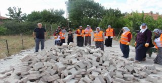 Yolları Parke Taşıyla Dantel Gibi İşlediler