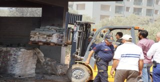 Rezidans İnşaatındaki Yangın Kontrol Altına Alındı