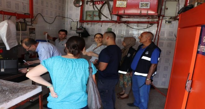 Zabıta Ekipleri Kasapları Denetledi