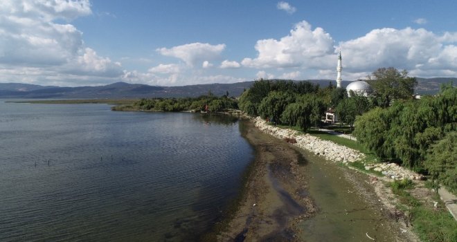 Hızla Çekilen İznik Gölü Havadan Görüntülendi