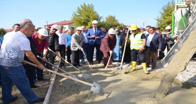 İznikte Millet Camiinin Temeli Atıldı