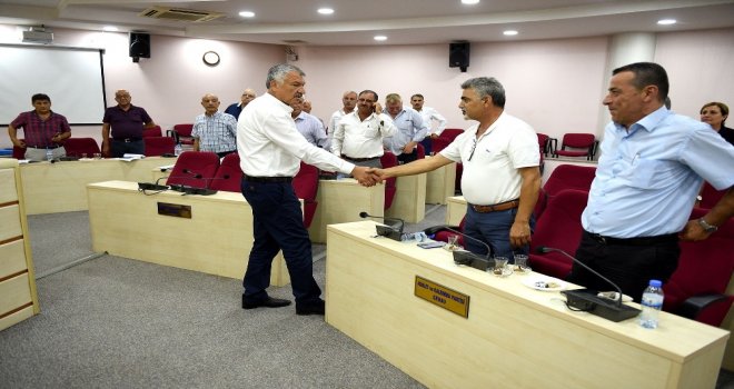 Seyhan Belediyesinde Muhtarlarla Beyin Fırtınası