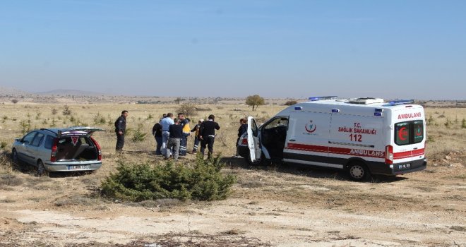 Bebeğini Hastaneye Götürürken Şarampole Yuvarlandılar: 3 Yaralı