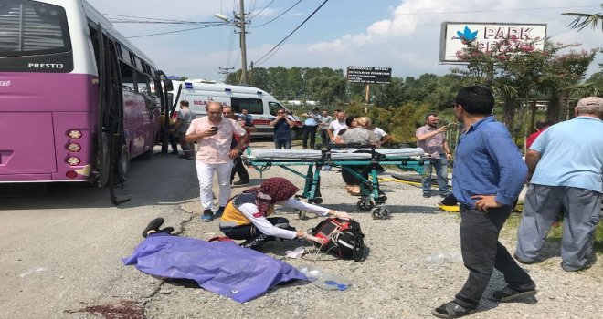 Tır Halk Otobüsü İle Çarpıştı: 1 Ölü, 14 Yaralı