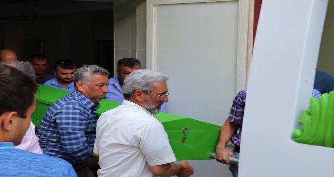 Kazada Hayatını Kaybeden İki Gencin Cenazesi Morgdan Alındı