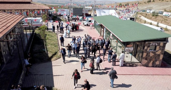 Doğal Yaşam Parkı Ve Hayvan Barınağı Açıldı