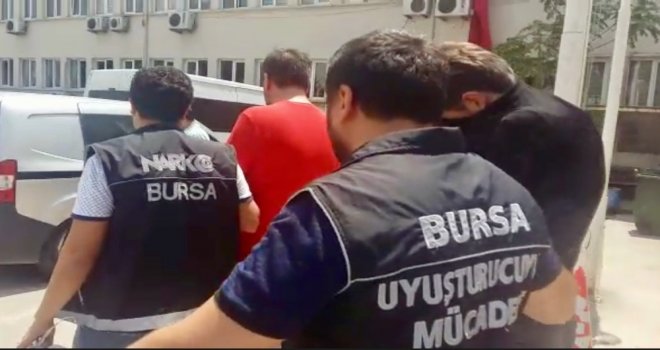 İstanbuldan Getirip Bursada Satacaklardı, Narkotik Polisine Yakalandılar