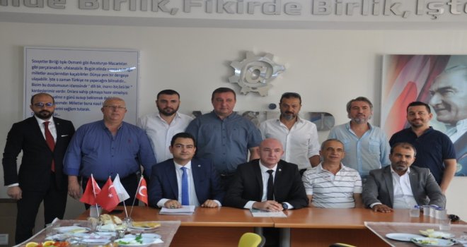 Başkan Çatlık Yönetim Kurulunu Tanıttı