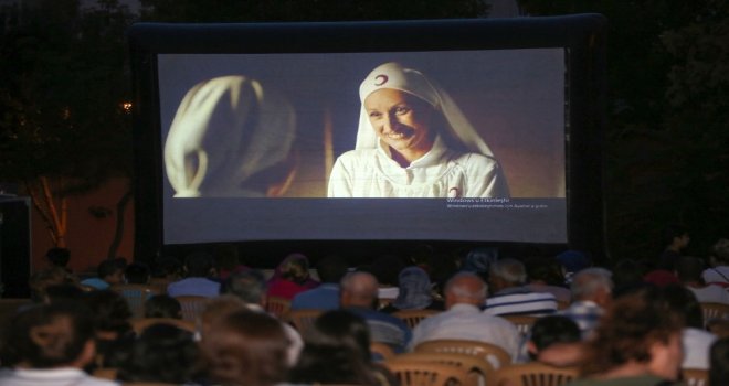 Yenimahallede Açık Hava Sinema Günleri Başladı