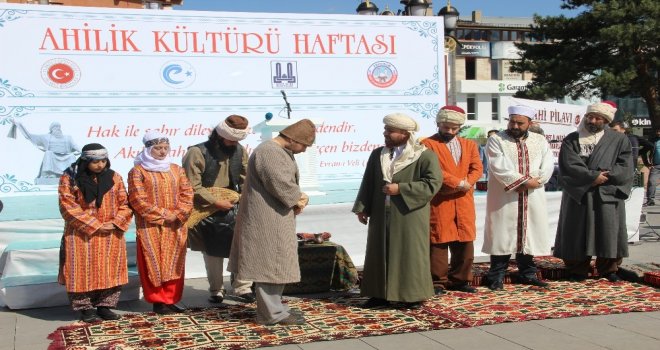 Erzurumda Yılın Ahisi Recai Kızıloğlu Oldu