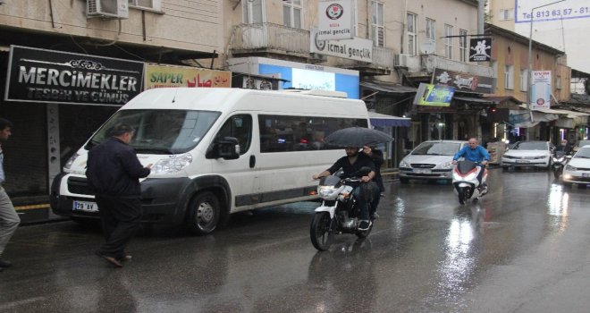 Toz Bulutu İle Boğuşan Kilislilerin İmdadına Yağmur Yetişti