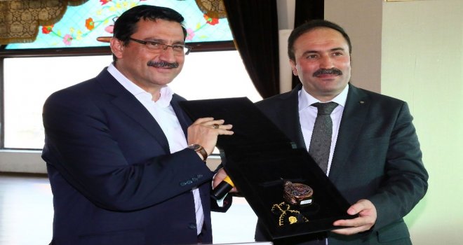 Keçiören Müftüsü İçin Veda Yemeği Düzenlendi