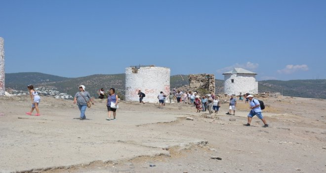 100 Yaş Evi Üyeleri Yatağan Ve Bodrumu Gezdi