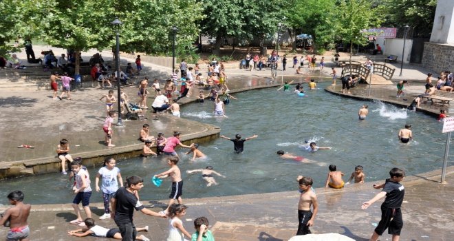 Sıcaktan Bunalanlara Su Tankerli Çözüm