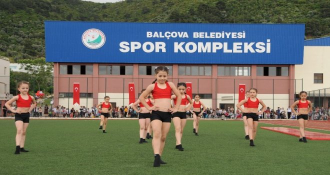 Ritmik Cimnastikçiler Balçovada Yarışacak