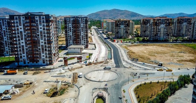 Barguzu Caddesi Düzenleniyor