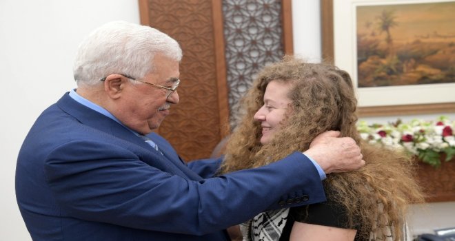 Serbest Kalan Filistinin Cesur Kızı Tamimi, Mahmud Abbas İle Görüştü