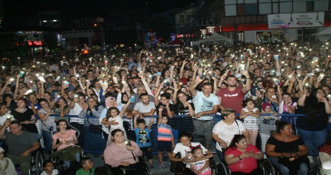 Öykü Gürman Konseri Büyük İlgi Gördü