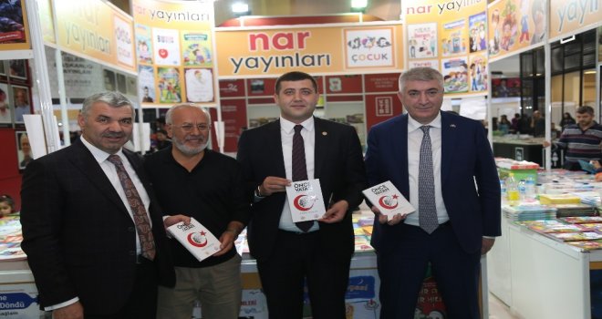 Başkan Çelik, Mhp Milletvekili Ersoy Ve İl Başkanı Tok İle Birlikte Kitap Fuarını Gezdi