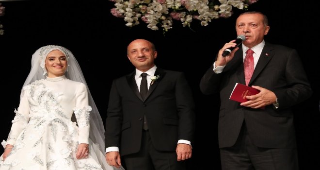 Cumhurbaşkanı Erdoğan, Ak Parti Ankara Milletvekili Ali İhsan Arslanın Nikah Şahidi Oldu