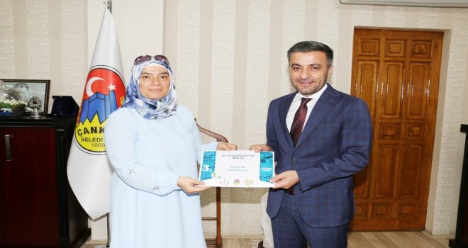 Öğrenciler 650 Kilo Atık Pil Topladı