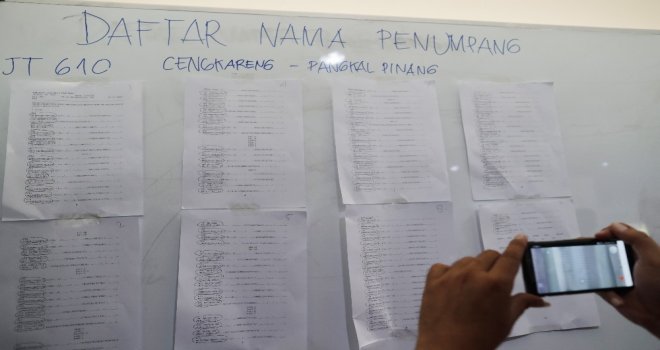 Endonezyada Uçak Düştü: 185 Kişi Kayıp