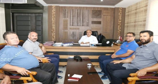 Engelliler Futbol Takımı Yöneticileri, Kutlu İle Bir Araya Geldi