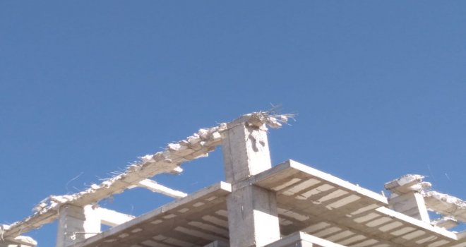 İpekyolunda Ruhsata Aykırı Yapılara Müdahale