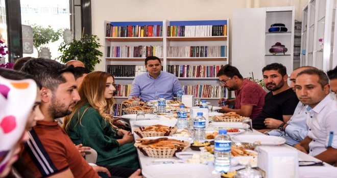 Engelsiz Kafenin Misafirleri Vardı