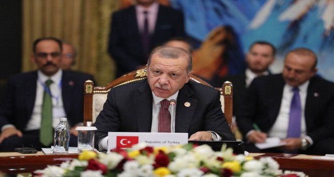 Erdoğandan Türk Devletlerine: “Kendi Para Birimlerimizle Ticaret Yapılması Seçeneği Üzerinde Yoğunlaşmayı Öneriyoruz”
