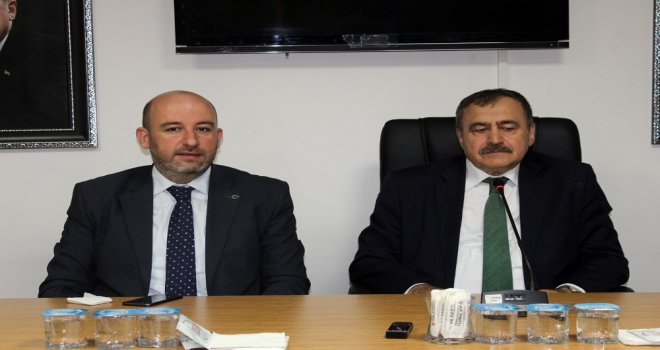 Veysel Eroğlundan, Ak Partiye Ziyaret