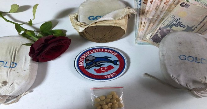 Beyoğlunda Durdurulan Bir Araçtan Uyuşturucu Maddesi Çıktı