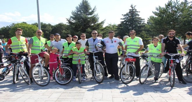 Erzincanda Sağlıklı Yaşam İçin Bisiklet Turu Düzenlendi