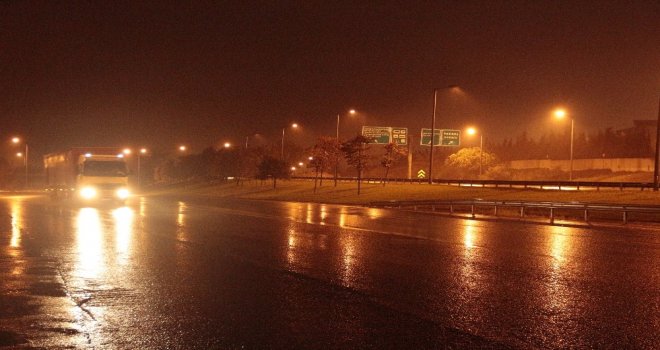 İstanbulda Yağmur Etkili Oluyor