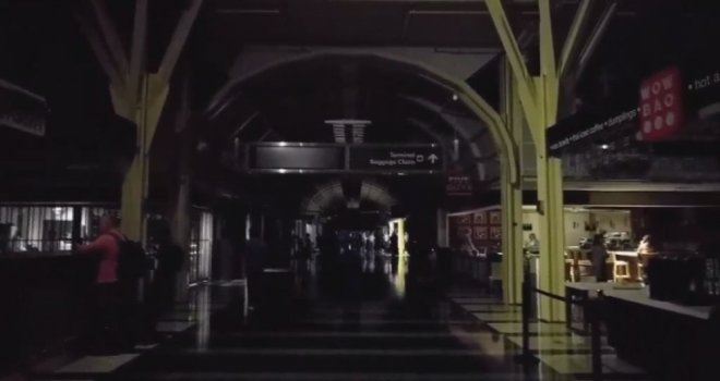 Washingtonda Havaalanı Karanlıkta Kaldı