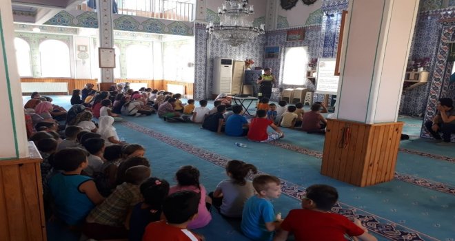 Kuran Kursu Öğrencilerine Trafik Eğitimi