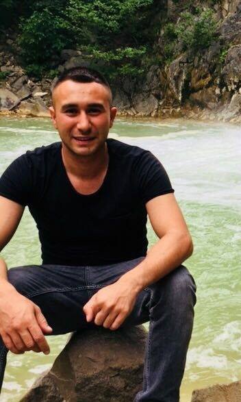 İntiharını Kız Arkadaşına İzletmiş