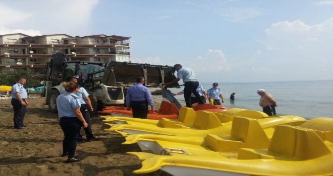 Kumbağda Kaçak İşletilen Deniz Bisikletlerine El Konuldu