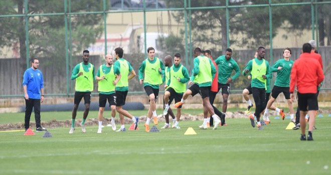 Bursasporda Galatasaray Maçı Hazırlıkları Sürüyor