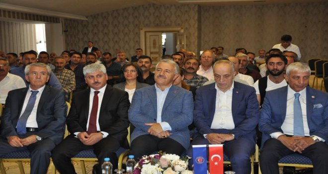 Karsta  ‘Çalışma Hayatındaki Güncel Gelişmeler Eğitim Semineri Düzenlendi