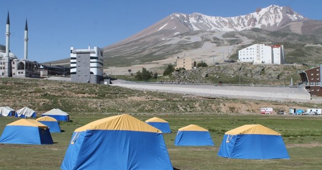 Erciyesteki Çadır Kamplara Yoğun İlgi