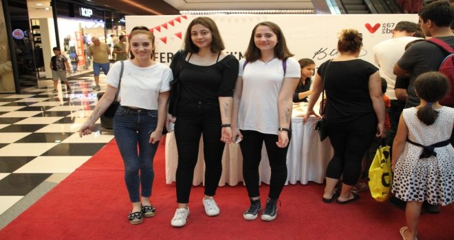 Zafer Bayramını Atatürk İmzası İle Kutladılar